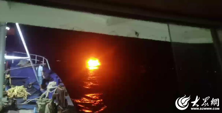 中石化物探队员在火海中救出7名渔民