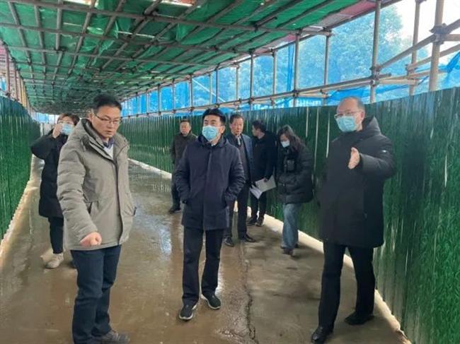 淮安市一院院长杨晓钟率队开展节前全院安全生产检查(图2)