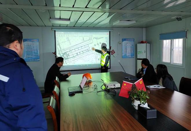 防汛备汛工作 奉贤区开展重点水利工程防汛安全检查(图2)