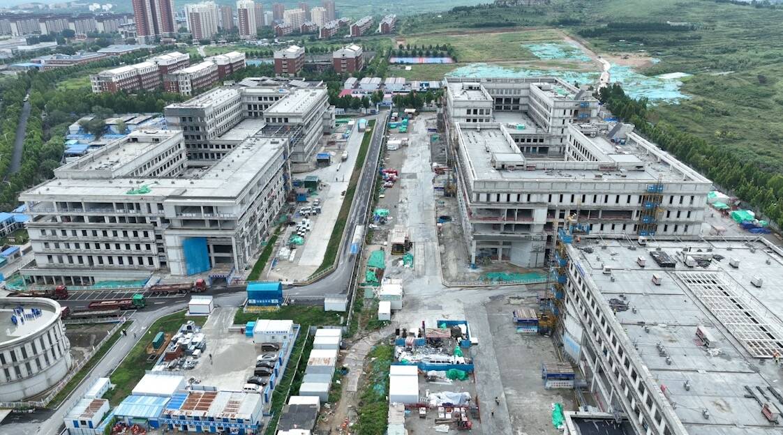 全国首个!空天信息大学建设工程项目二期一批次主体结构全面封顶(图3)