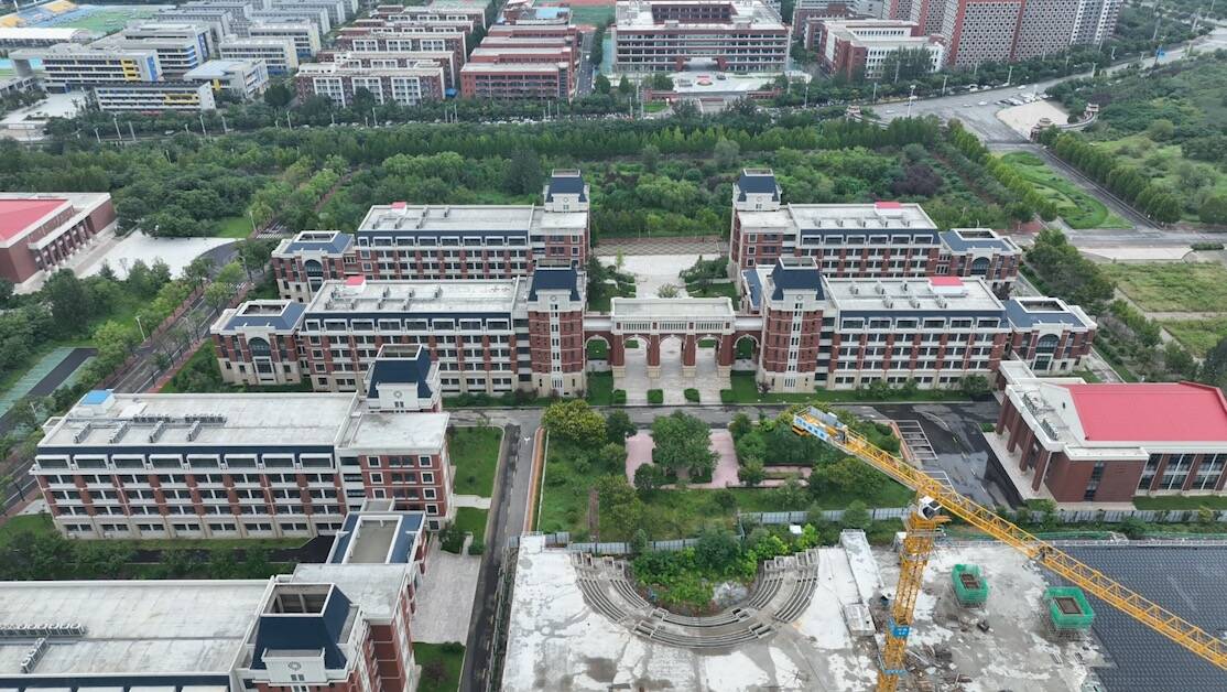 全国首个!空天信息大学建设工程项目二期一批次主体结构全面封顶(图4)